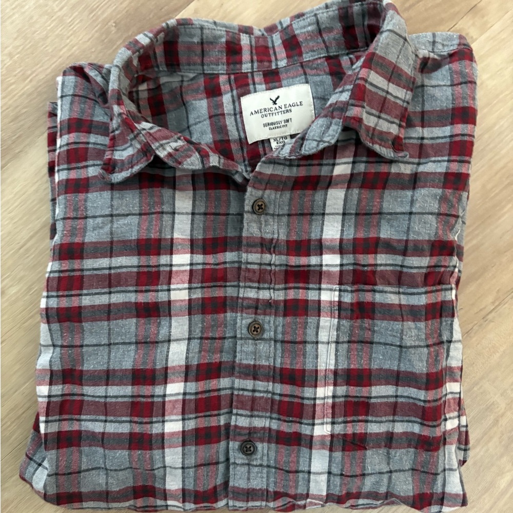 American Eagle Outfitters Men's Red and Gray Checkered Shirt